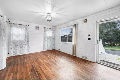 66 Hillside Ave, West Springfield, MA 01089 - Photo 4