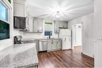 66 Hillside Ave, West Springfield, MA 01089 - Photo 12