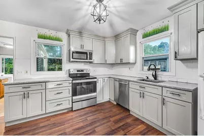 66 Hillside Ave, West Springfield, MA 01089 - Photo 10