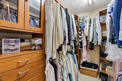 28 Hampden Ave, Burlington, MA 01803 - Photo 18