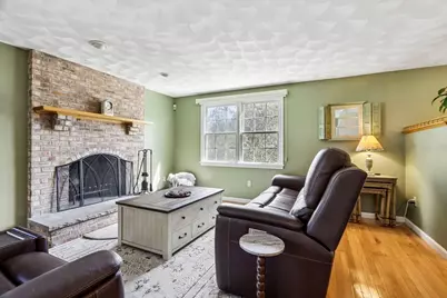 28 Hampden Ave, Burlington, MA 01803 - Photo 14