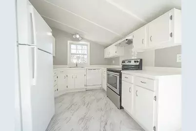144 Crescent St #1, Quincy, MA 02169 - Photo 2