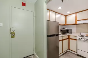 70 Southbridge St, Worcester, MA 01608 - Photo 6