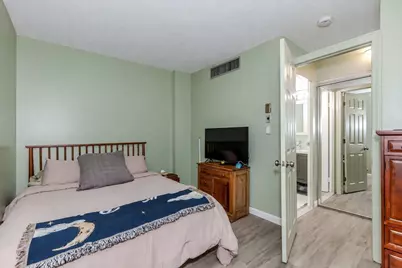 70 Southbridge Street #705, Worcester, MA 01608 - Photo 16