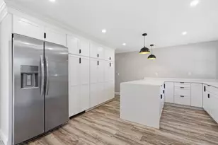 681 Center St, Ludlow, MA 01056 - Photo 6