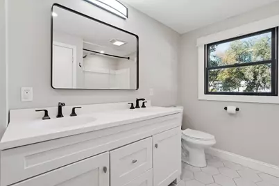 681 Center St, Ludlow, MA 01056 - Photo 10