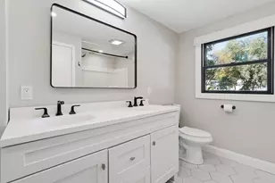 681 Center St, Ludlow, MA 01056 - Photo 10