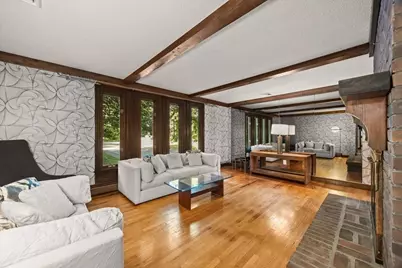 95 Christopher Cr, Westport, MA 02790 - Photo 8
