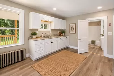 373 Highland St, Northbridge, MA 01534 - Photo 12