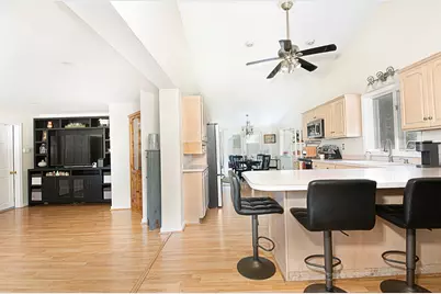 24 Lake St, Hudson, MA 01749 - Photo 6