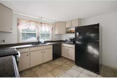 6 Sasur St, Palmer, MA 01080 - Photo 10