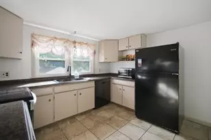 6 Sasur St, Palmer, MA 01080 - Photo 10