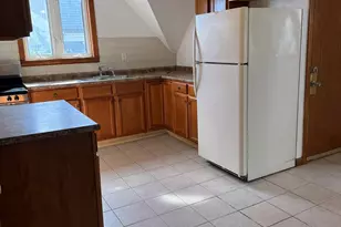 207 Middle St, Fall River, MA 02724 - Photo 2