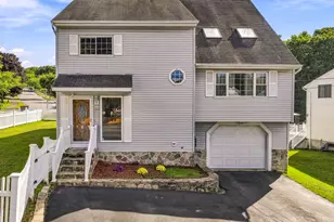 102 Sunderland Rd, Worcester, MA 01604 - Photo 24