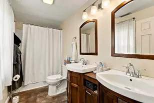 102 Sunderland Rd, Worcester, MA 01604 - Photo 20