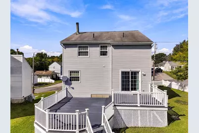 102 Sunderland Rd, Worcester, MA 01604 - Photo 28