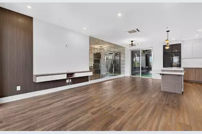 29 Woodford St #3, Boston, MA 02125 - Photo 4