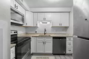 103 Oak Ln, Brockton, MA 02301 - Photo 8