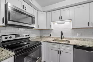 103 Oak Ln, Brockton, MA 02301 - Photo 10
