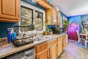 88 Bell St, North Brookfield, MA 01535 - Photo 4