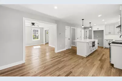 15 Reardon Rd, Billerica, MA 01821 - Photo 8