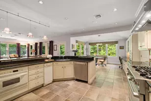 303 Pine St, Stoughton, MA 02072 - Photo 10