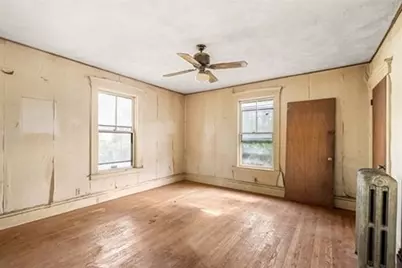 10 Pinkham St, Lynn, MA 01902 - Photo 4