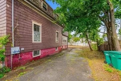 10 Pinkham St, Lynn, MA 01902 - Photo 2