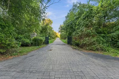 3147 Sharps Lot Rd, Dighton, MA 02715 - Photo 4