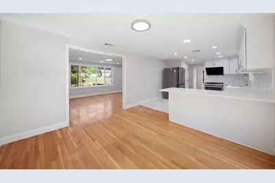 15 Maplewood Rd, Tewksbury, MA 01876 - Photo 6