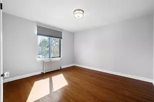 10 Ashland St, Worcester, MA 01609 - Photo 10