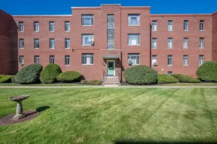 10 Ashland St, Worcester, MA 01609 - Photo 1