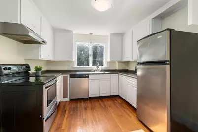 2 Wyman Ct #1, Winchester, MA 01890 - Photo 8