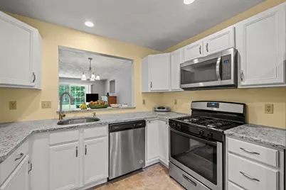 396 Boston Road #406, Billerica, MA 01821 - Photo 6