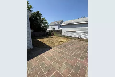 19 Phoebe, Lowell, MA 01854 - Photo 14