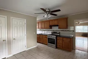 16 Phoebe, Lowell, MA 01854 - Photo 4