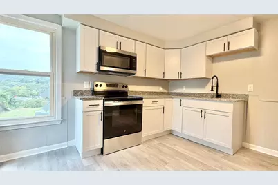 1266 South Main St, Palmer, MA 01069 - Photo 16