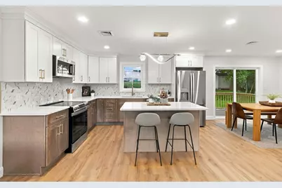 223 Jenckes, Woonsocket, RI 02895 - Photo 4