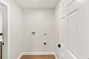 223 Jenckes, Woonsocket, RI 02895 - Photo 20