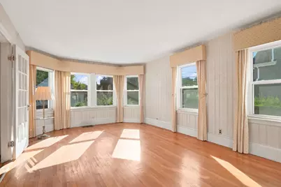 164 Burrill St, Swampscott, MA 01907 - Photo 8