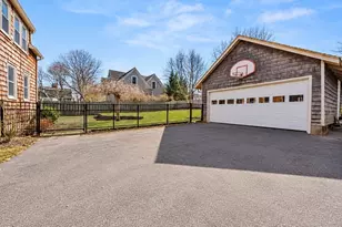 14 Morse Ct, Manchester by the Sea, MA 01944 - Photo 2