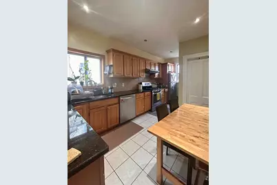 55 Newbern Ave #2, Medford, MA 02155 - Photo 2