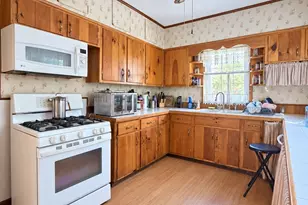 16 Winnipeg St, Worcester, MA 01607 - Photo 4