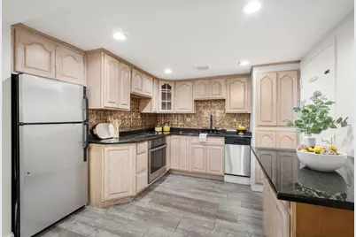 365 Faneuil St #4, Boston, MA 02135 - Photo 4