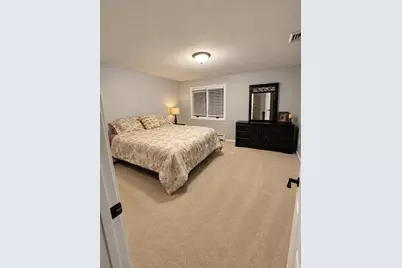10 Radcliff Lane, Dartmouth, MA 02747 - Photo 18