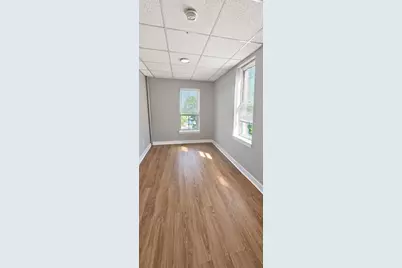 90 Appleton St #11, Lowell, MA 01852 - Photo 6