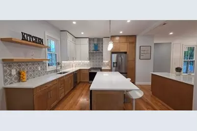 36 Mystic St, Medford, MA 02155 - Photo 4