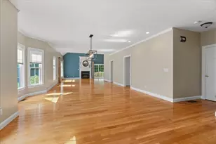 51 Lawrence Dr, Franklin, MA 02038 - Photo 14
