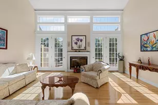51 Carriage Hill Cir, Southborough, MA 01772 - Photo 8