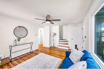 23 Schley St, Springfield, MA 01109 - Photo 6